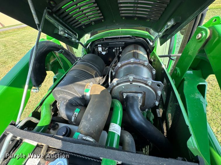 image for item DK0013 2022 John Deere 4066R tractor
