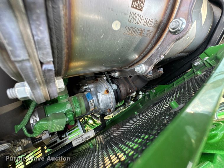 image for item DK0013 2022 John Deere 4066R tractor