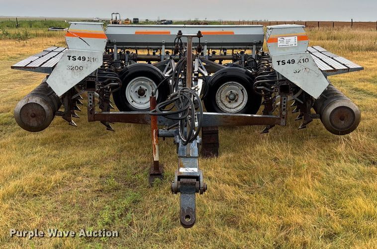 image for item DT3276 CrustBuster TS49 X10 3200 grain drill