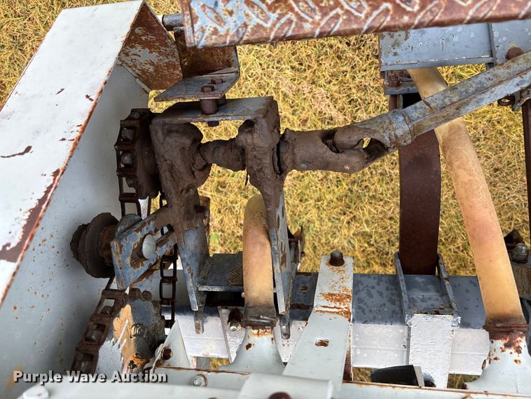 image for item DT3276 CrustBuster TS49 X10 3200 grain drill