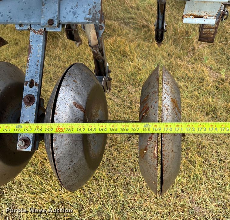 image for item DT3276 CrustBuster TS49 X10 3200 grain drill