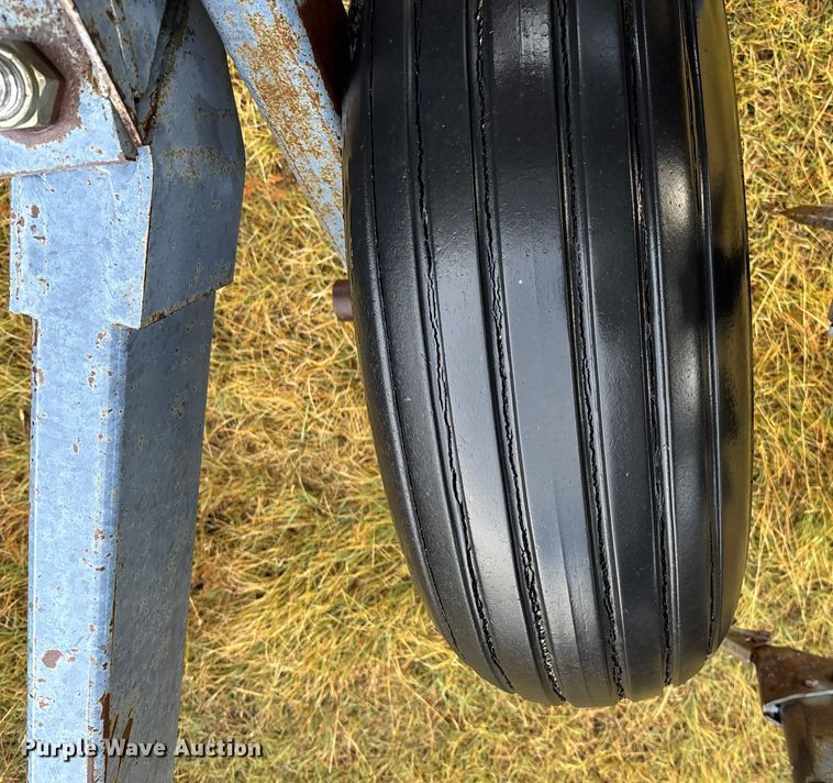 image for item DT3276 CrustBuster TS49 X10 3200 grain drill