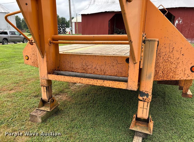 image for item DW7244 2004 Big Tex 25GN-24+5 equipment trailer