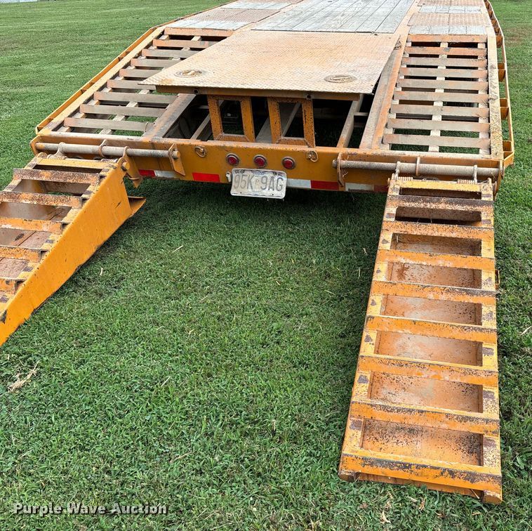 image for item DW7244 2004 Big Tex 25GN-24+5 equipment trailer
