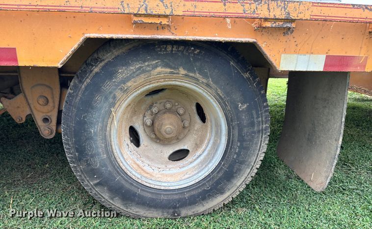 image for item DW7244 2004 Big Tex 25GN-24+5 equipment trailer