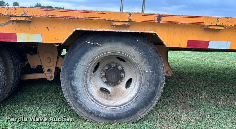 image for item DW7244 2004 Big Tex 25GN-24+5 equipment trailer