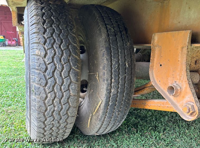 image for item DW7244 2004 Big Tex 25GN-24+5 equipment trailer