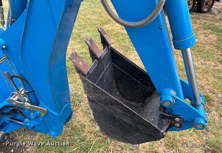 image for item DX5703 2014 LS G3033 MFWD tractor