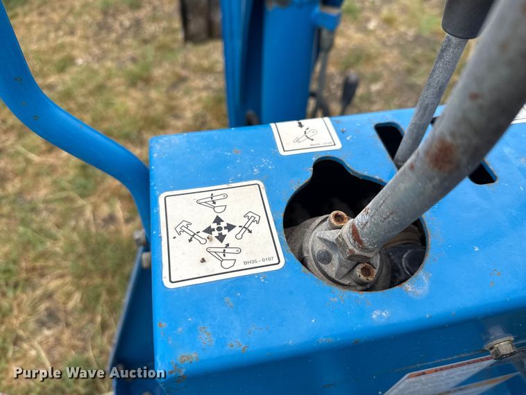 image for item DX5703 2014 LS G3033 MFWD tractor