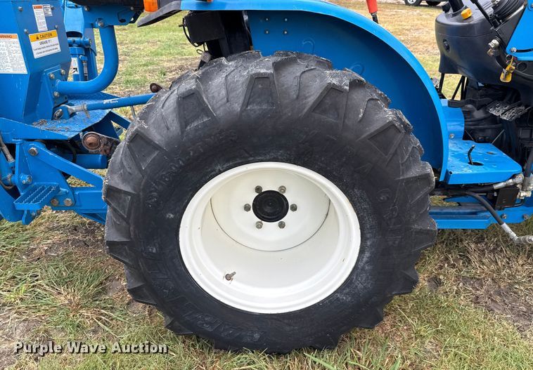 image for item DX5703 2014 LS G3033 MFWD tractor