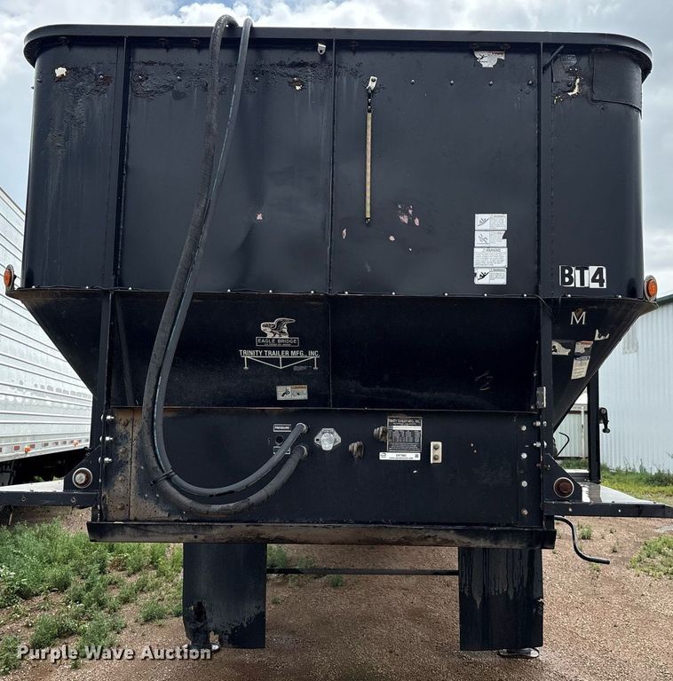 image for item DX7983 2011 Trinity Eagle Bridge live bottom trailer