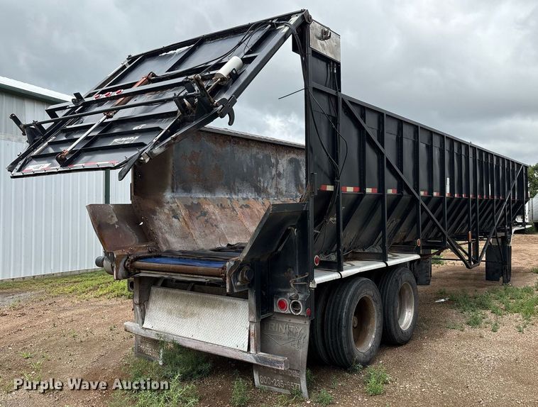 image for item DX7983 2011 Trinity Eagle Bridge live bottom trailer