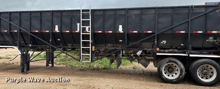 image for item DX7983 2011 Trinity Eagle Bridge live bottom trailer