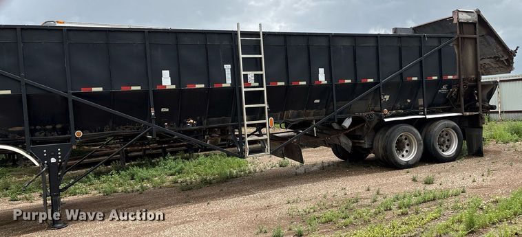image for item DX7983 2011 Trinity Eagle Bridge live bottom trailer