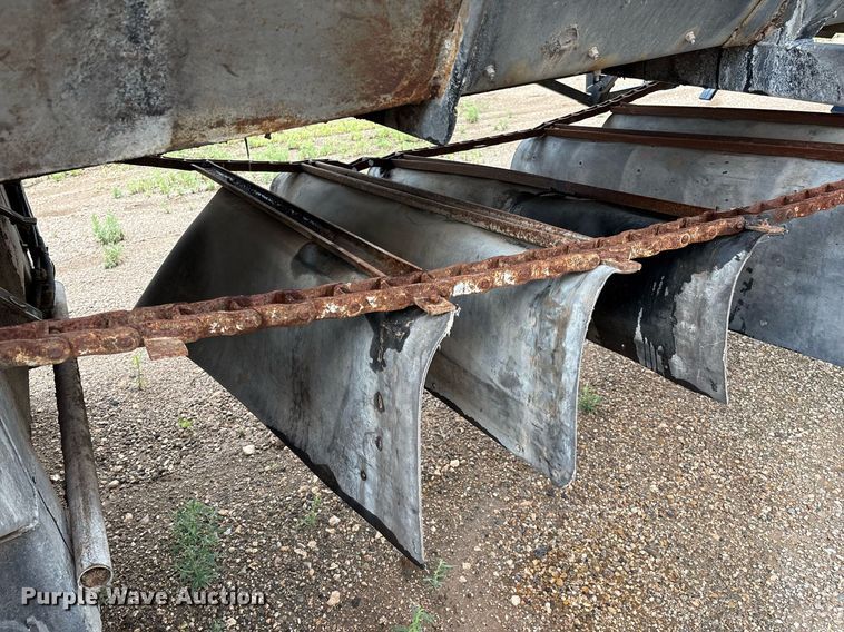 image for item DX7983 2011 Trinity Eagle Bridge live bottom trailer