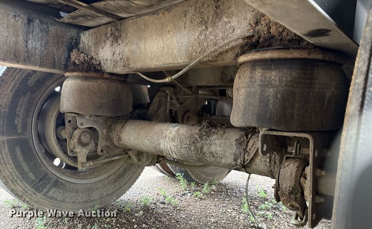 image for item DX7983 2011 Trinity Eagle Bridge live bottom trailer