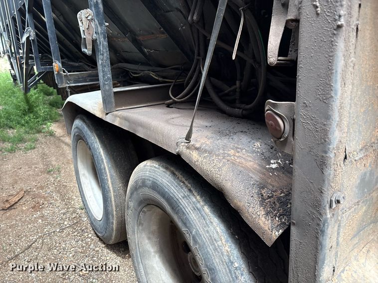 image for item DX7989 2010 Trinity Eagle Bridge live bottom trailer