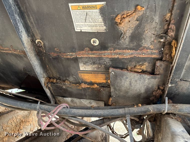 image for item DX7989 2010 Trinity Eagle Bridge live bottom trailer