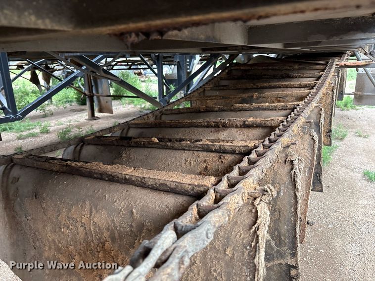 image for item DX7989 2010 Trinity Eagle Bridge live bottom trailer