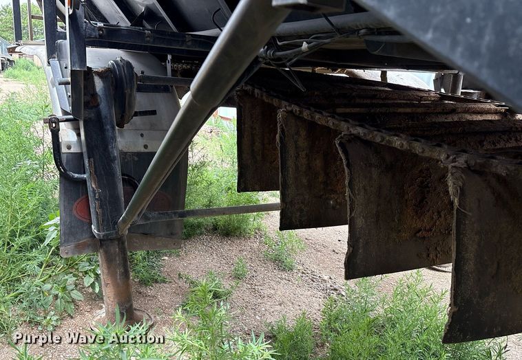 image for item DX7989 2010 Trinity Eagle Bridge live bottom trailer