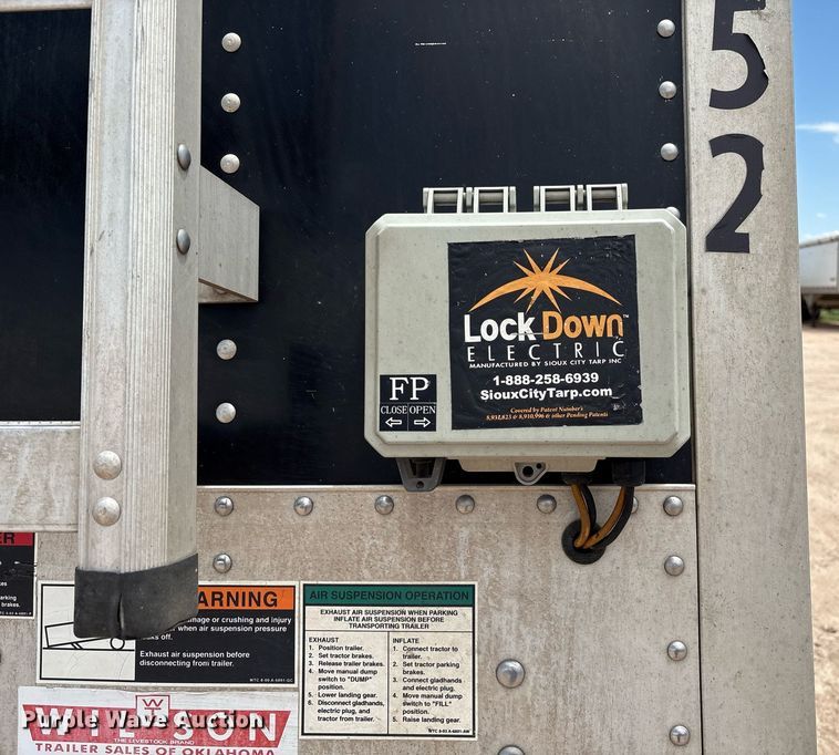 image for item DX8054 2020 Wilson DWH-650CB grain trailer