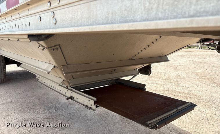 image for item DX8054 2020 Wilson DWH-650CB grain trailer