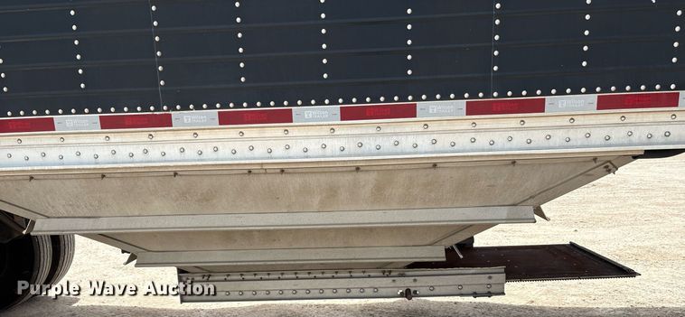 image for item DX8054 2020 Wilson DWH-650CB grain trailer