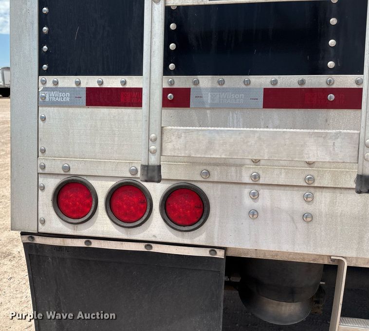 image for item DX8054 2020 Wilson DWH-650CB grain trailer