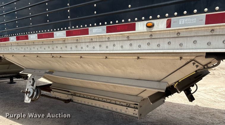 image for item DX8054 2020 Wilson DWH-650CB grain trailer