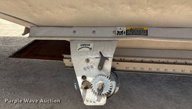 image for item DX8054 2020 Wilson DWH-650CB grain trailer