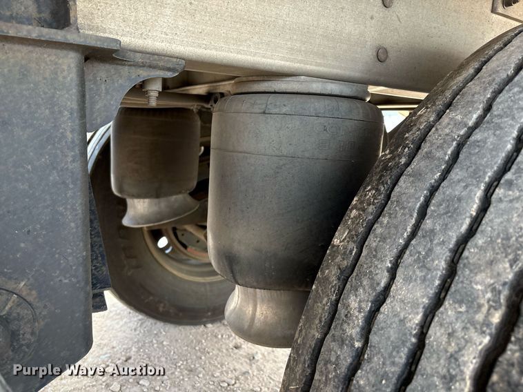 image for item DX8054 2020 Wilson DWH-650CB grain trailer