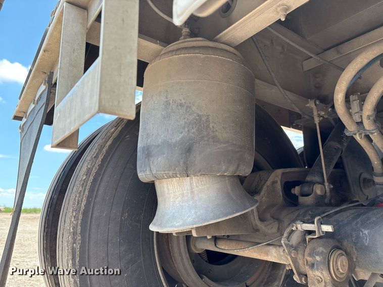 image for item DX8054 2020 Wilson DWH-650CB grain trailer