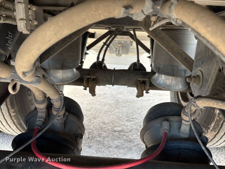 image for item DX8054 2020 Wilson DWH-650CB grain trailer