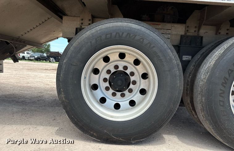 image for item DX8054 2020 Wilson DWH-650CB grain trailer