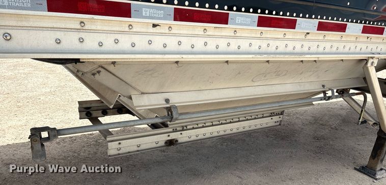 image for item DX8055 2020 Wilson DWH-650CB grain trailer