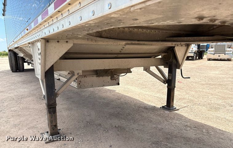 image for item DX8055 2020 Wilson DWH-650CB grain trailer