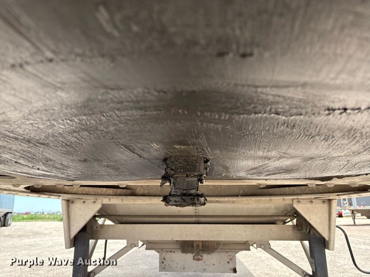 image for item DX8055 2020 Wilson DWH-650CB grain trailer