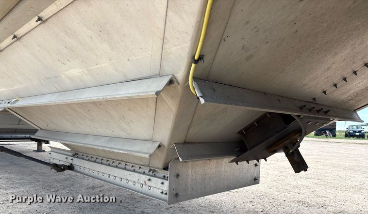 image for item DX8055 2020 Wilson DWH-650CB grain trailer