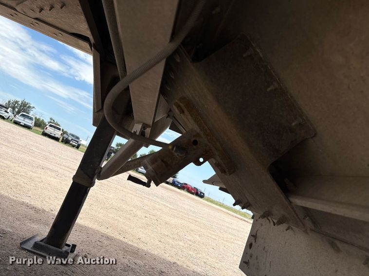 image for item DX8055 2020 Wilson DWH-650CB grain trailer