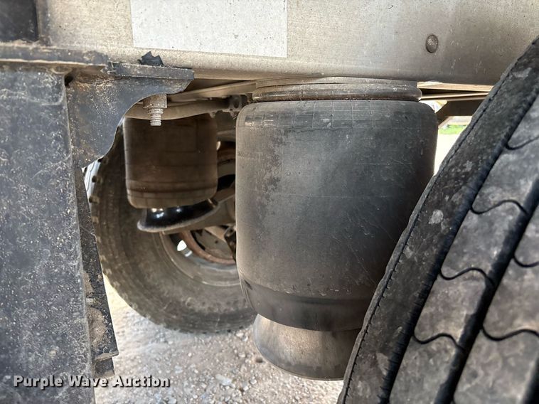 image for item DX8055 2020 Wilson DWH-650CB grain trailer