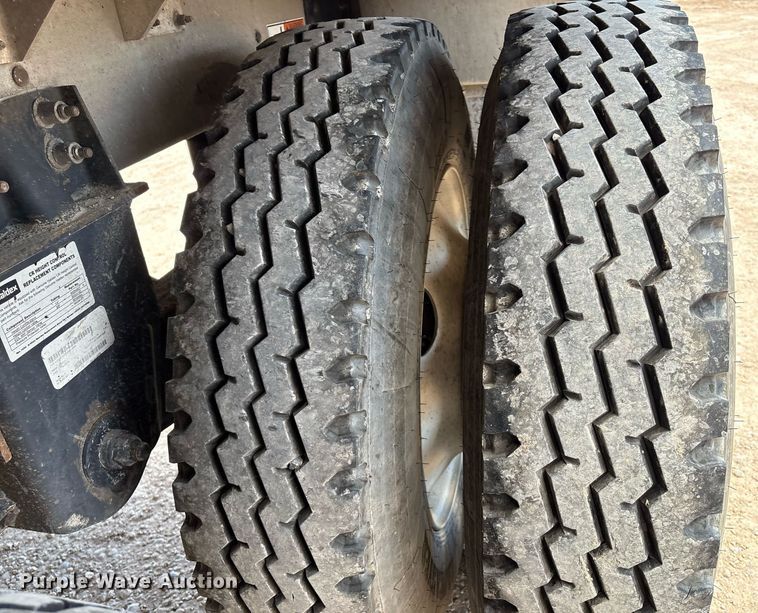 image for item DX8055 2020 Wilson DWH-650CB grain trailer