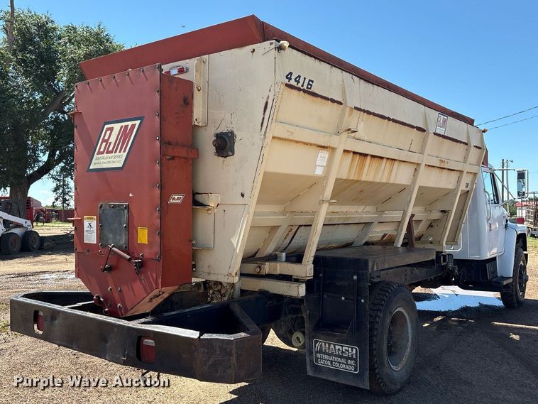 image for item DX8058 1988 International S1900 Feed Mixer Truck