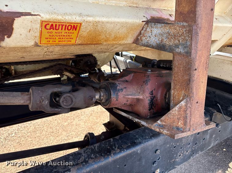 image for item DX8058 1988 International S1900 Feed Mixer Truck