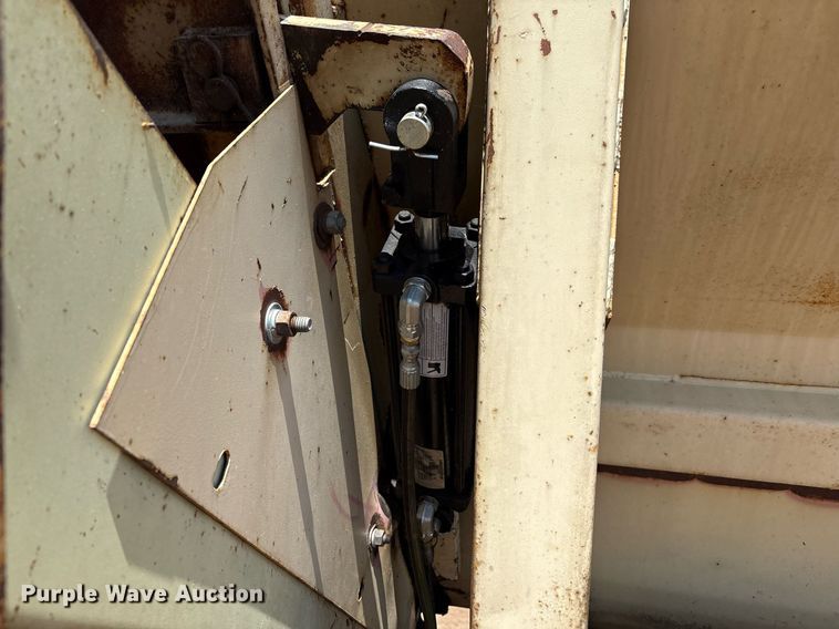 image for item DX8058 1988 International S1900 Feed Mixer Truck