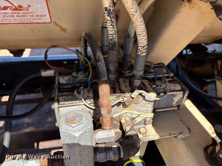 image for item DX8058 1988 International S1900 Feed Mixer Truck