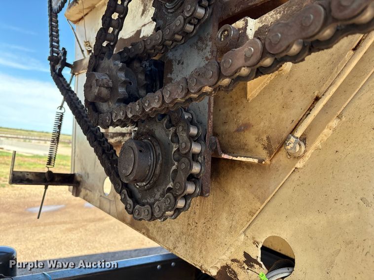 image for item DX8058 1988 International S1900 Feed Mixer Truck