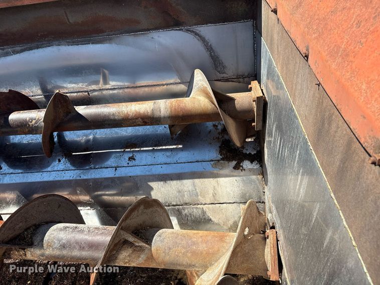 image for item DX8058 1988 International S1900 Feed Mixer Truck