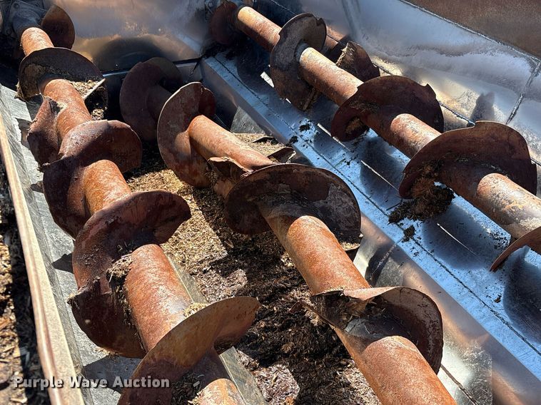 image for item DX8058 1988 International S1900 Feed Mixer Truck