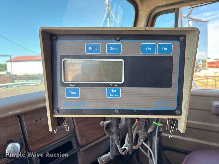 image for item DX8058 1988 International S1900 Feed Mixer Truck