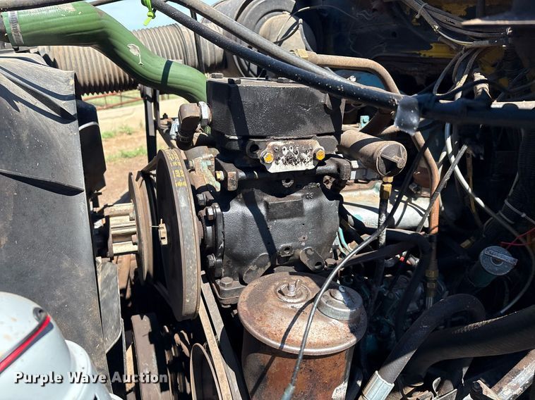 image for item DX8058 1988 International S1900 Feed Mixer Truck